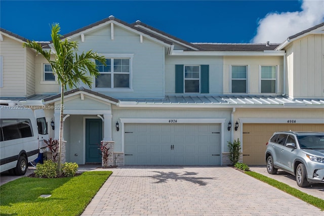 view of front of home featuring a garage