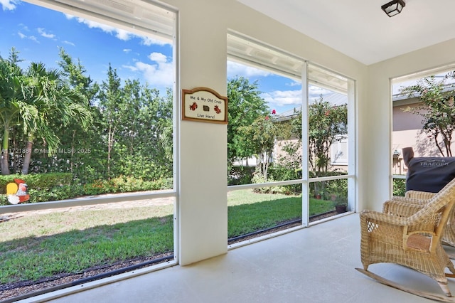 view of sunroom / solarium