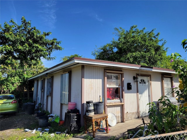 view of front of house