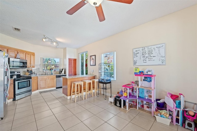18463 NW 20th St, Pembroke Pines, FL 33029 - photo 6