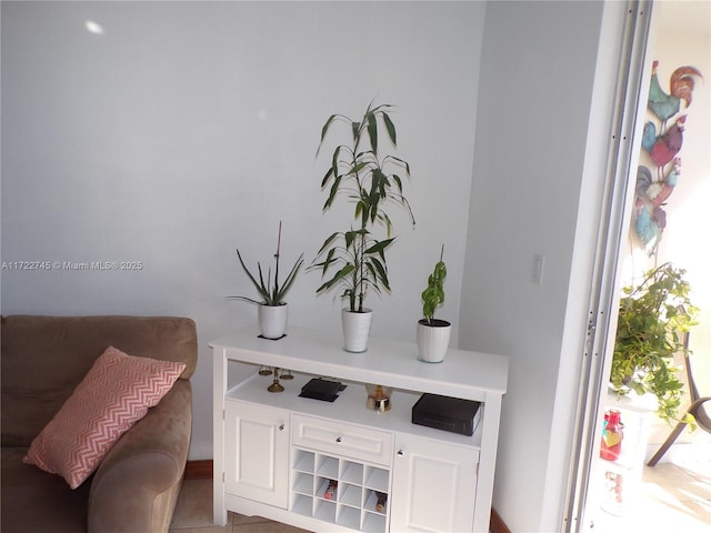 3010 Marcos Dr Unit R412, Aventura, FL 33160 - view of room details