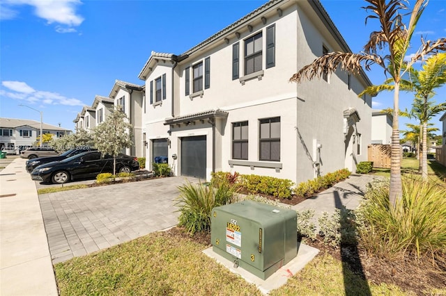 view of front facade with a garage