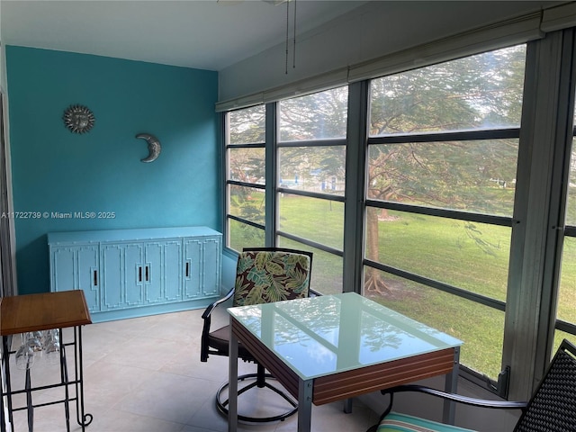 view of sunroom / solarium