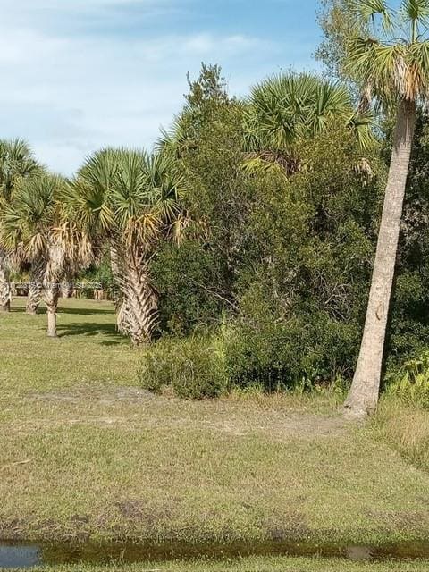 Listing photo 3 for 26054 Notre Dame, Punta Gorda FL 33955