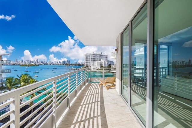 1445 16th St Unit 703, Miami Beach, FL 33139 - balcony featuring a water view and a city view