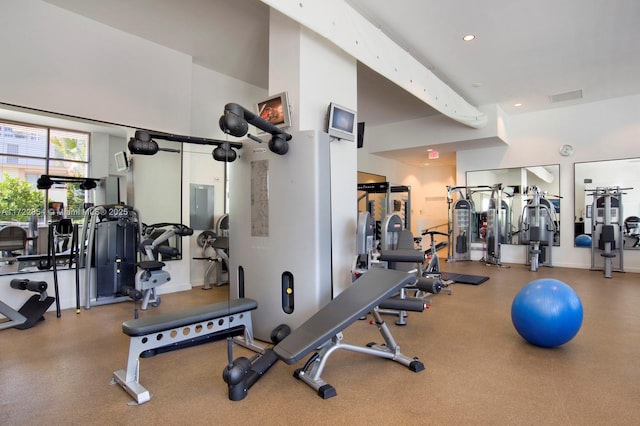 1445 16th St Unit 703, Miami Beach, FL 33139 - exercise room with visible vents
