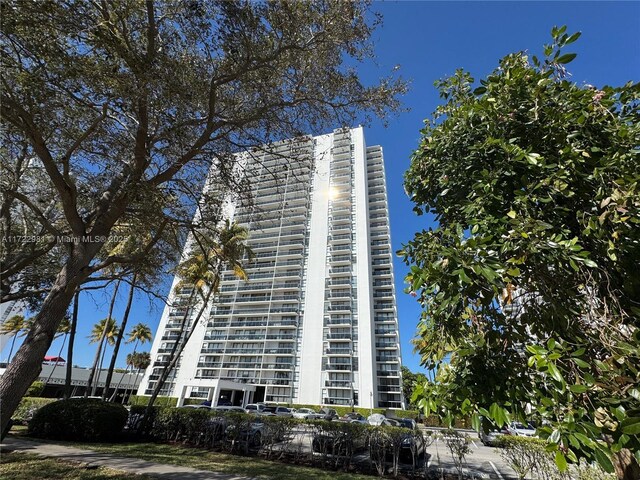 3675 N Country Club Dr Unit 203, Aventura, FL 33180 - photo 73