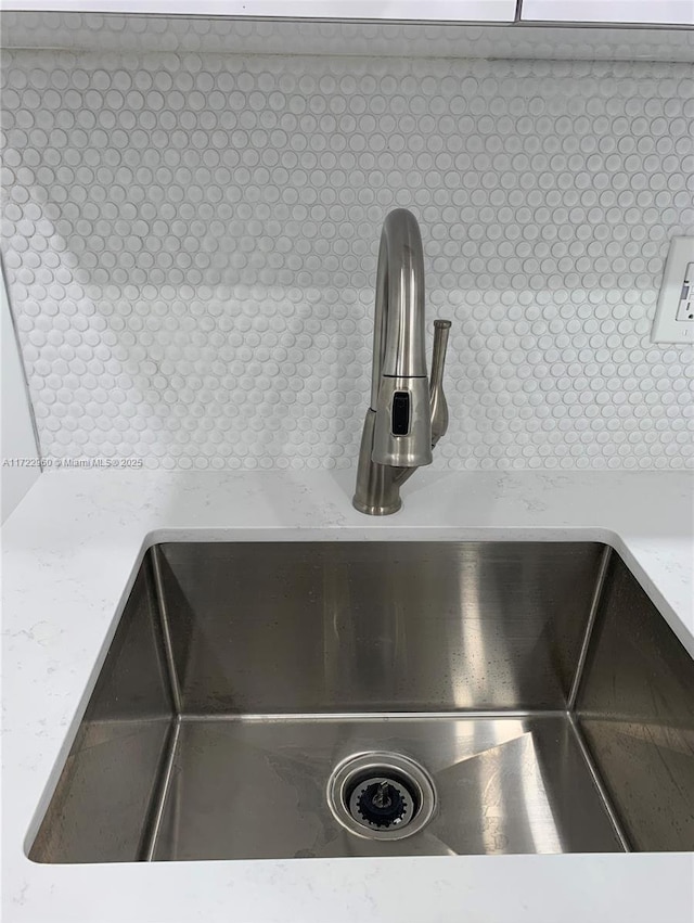 room details with sink