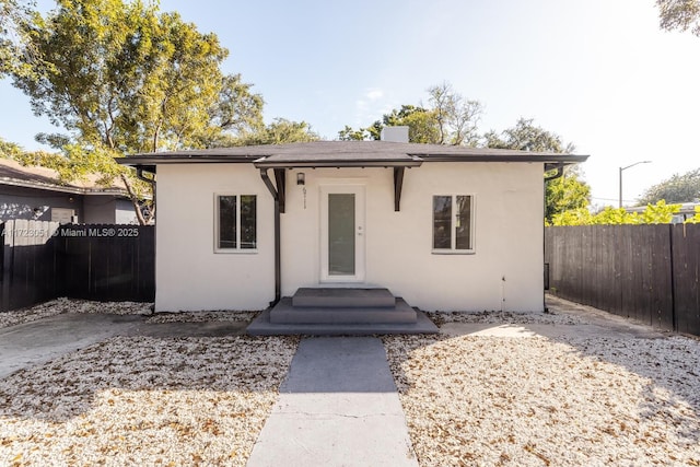 view of front of property