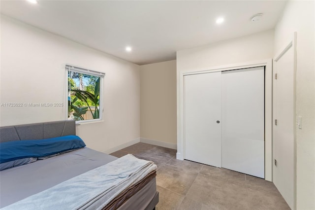 bedroom featuring a closet