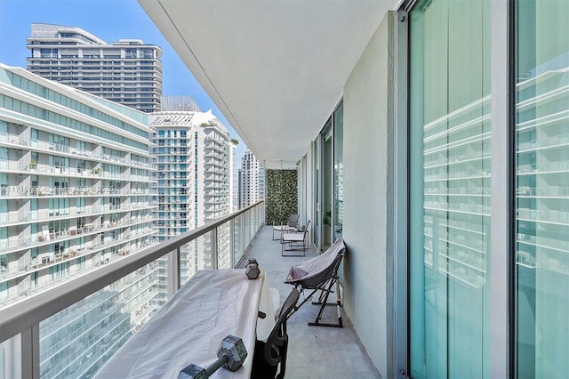 79 SW 12th St Unit 3809S, Miami, FL 33130 - balcony featuring a view of city