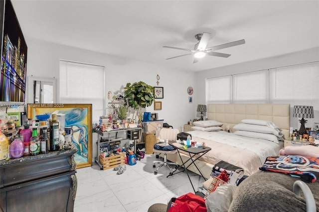 bedroom with ceiling fan