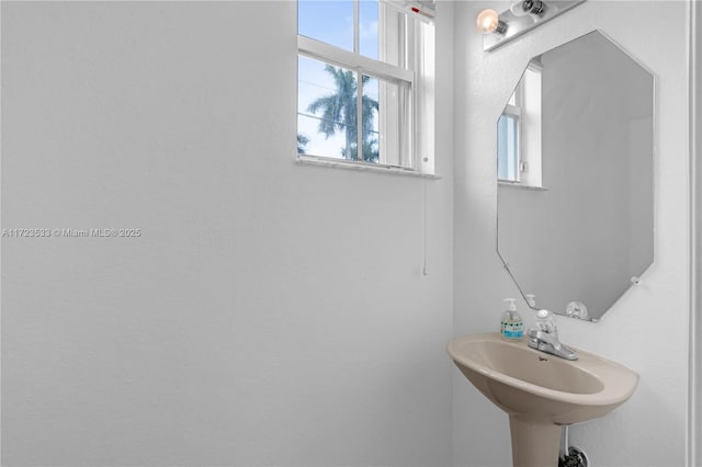 bathroom featuring sink