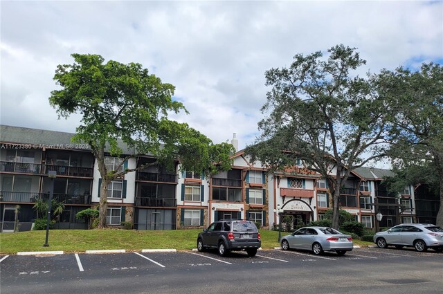 3750 Inverrary Dr Unit 2Y, Lauderhill, FL 33319 - photo 19