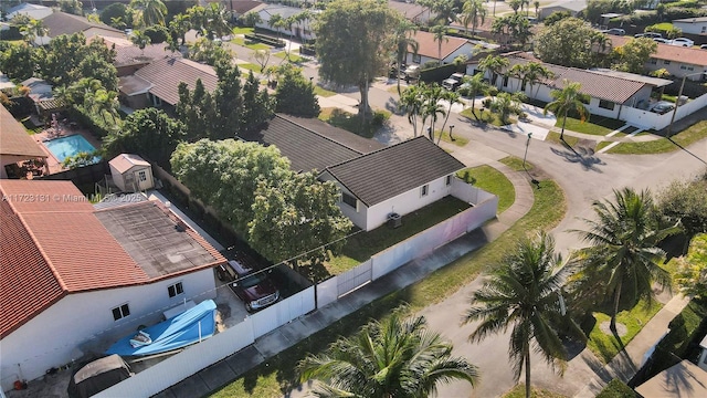 drone / aerial view featuring a residential view
