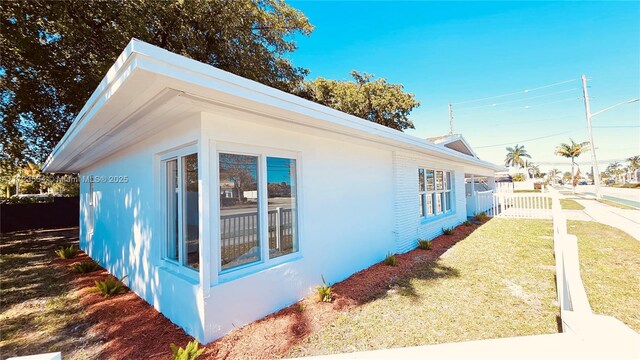 exterior space featuring a carport