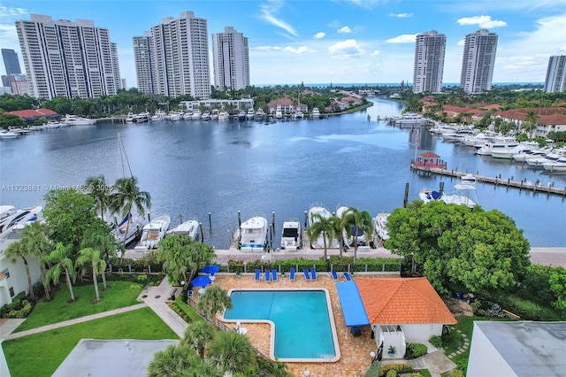 bird's eye view with a water view