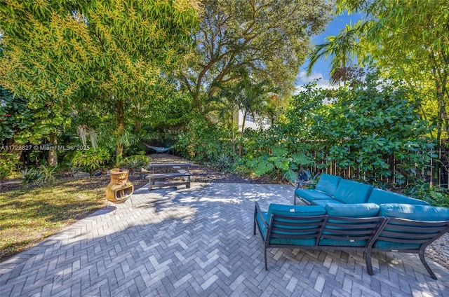 view of patio featuring an outdoor hangout area