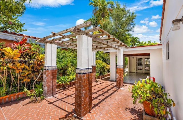 view of patio featuring a pergola