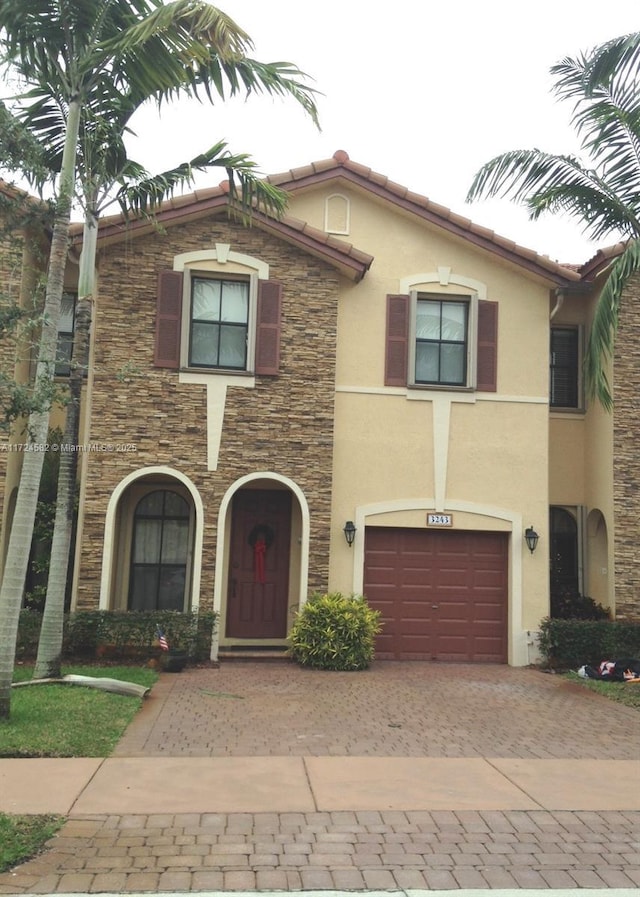 view of front of house with a garage