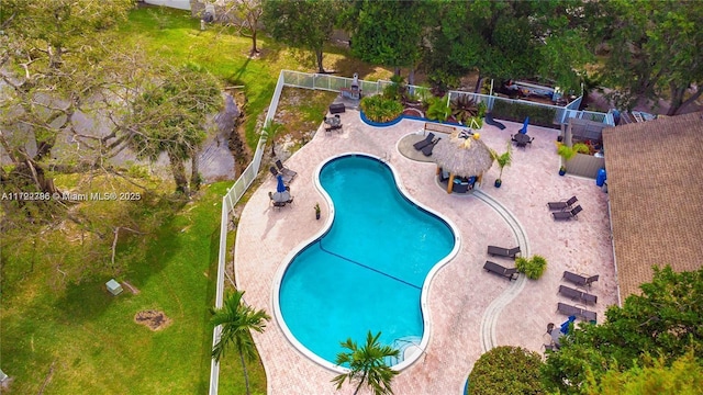 view of swimming pool