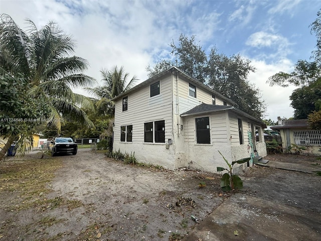 view of home's exterior