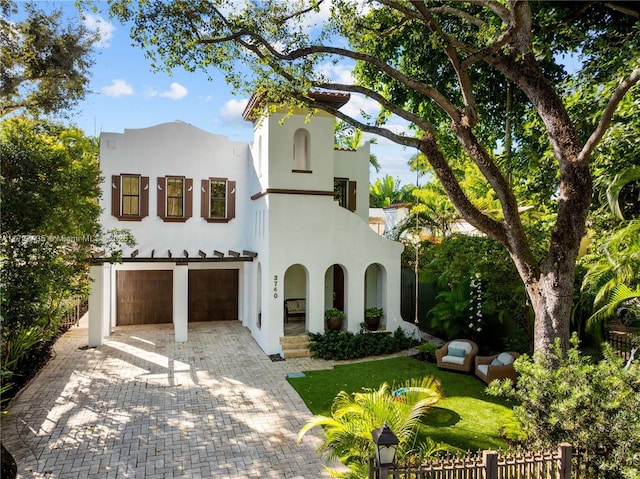 view of front of house featuring a garage