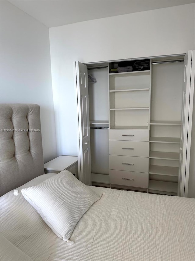 bedroom featuring a closet