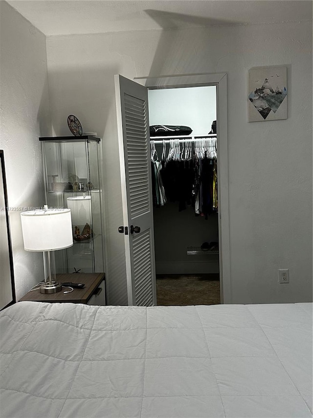 bedroom with a closet