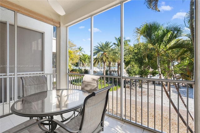 view of sunroom / solarium