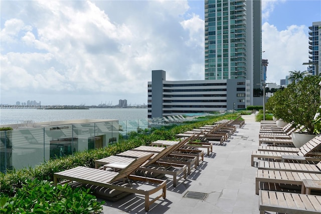 650 NE 32nd St Unit 2703, Miami, FL 33137 - view of property's community featuring a water view and a city view