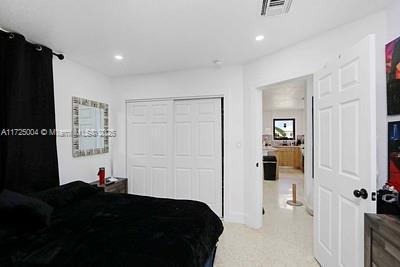 bedroom with a closet