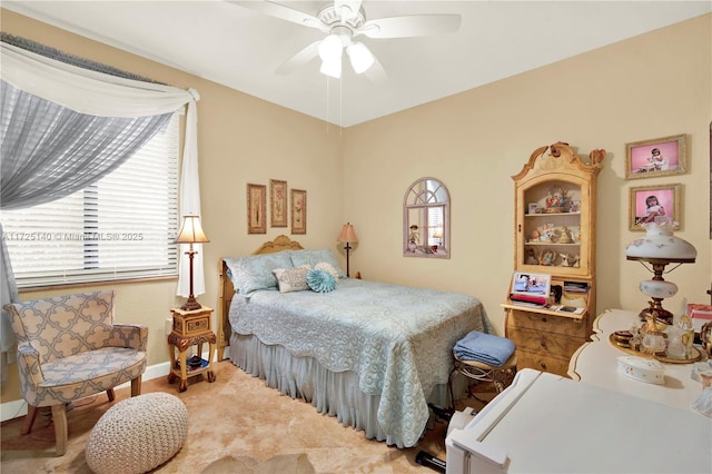 bedroom featuring ceiling fan