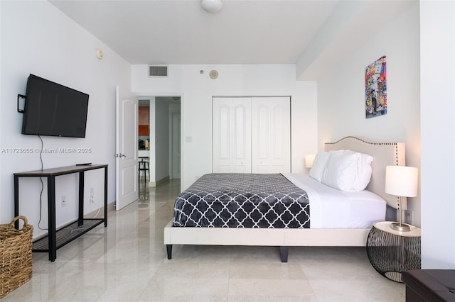 bedroom featuring a closet