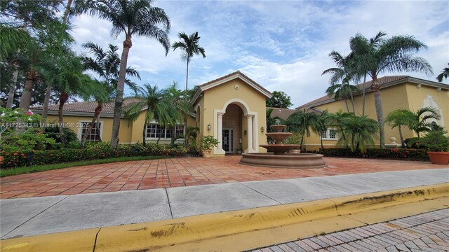 view of mediterranean / spanish home