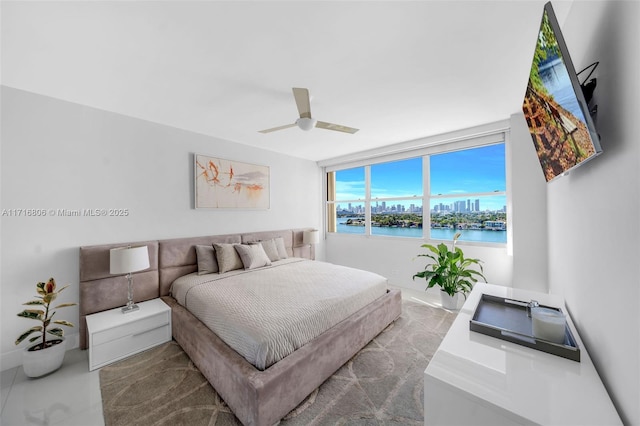 bedroom featuring a ceiling fan