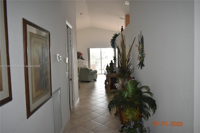 Listing photo 3 for 7639 Berkshire Pines Dr, Naples FL 34104