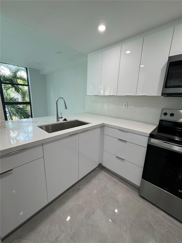 full bathroom with toilet, vanity, and  shower combination