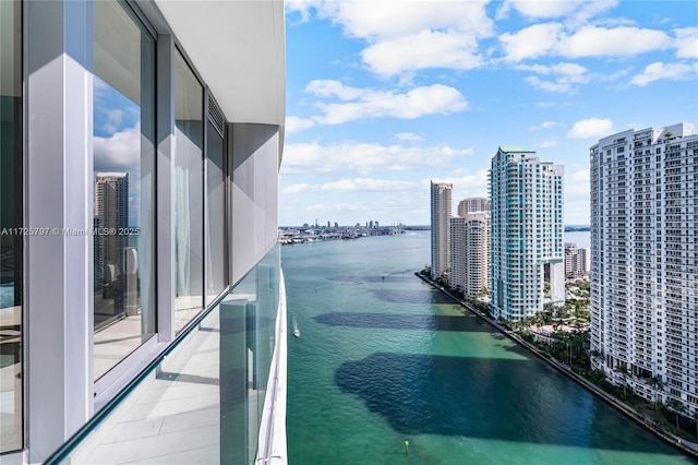 300 Biscayne Blvd Way Unit 2505, Miami, FL 33131 - balcony featuring a water view and a view of city