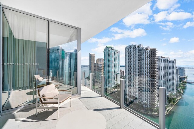 300 Biscayne Blvd Way Unit 2505, Miami, FL 33131 - balcony featuring a water view and a view of skyline