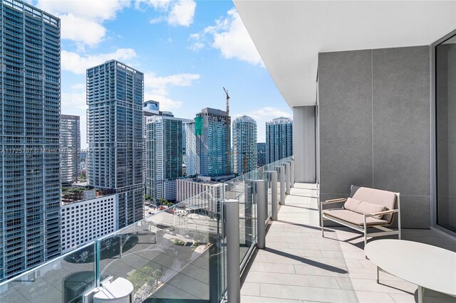 300 Biscayne Blvd Way Unit 2505, Miami, FL 33131 - balcony with a view of city