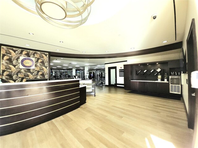 1 E Balfour Rd E, Palm Beach Gardens, FL 33418 - welcome area featuring recessed lighting