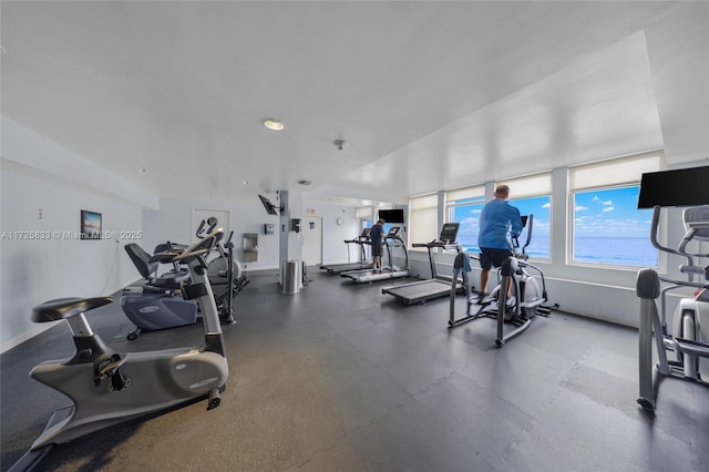 workout area with baseboards