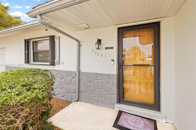 view of doorway to property