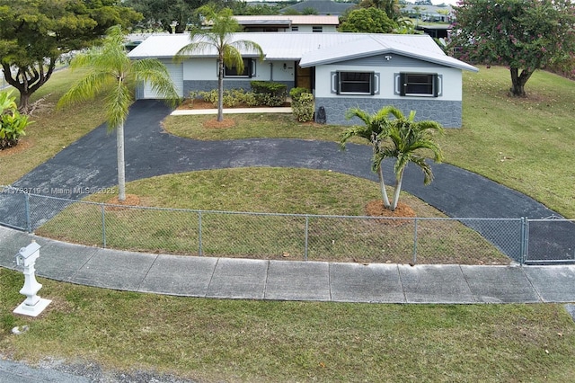 view of yard with a garage