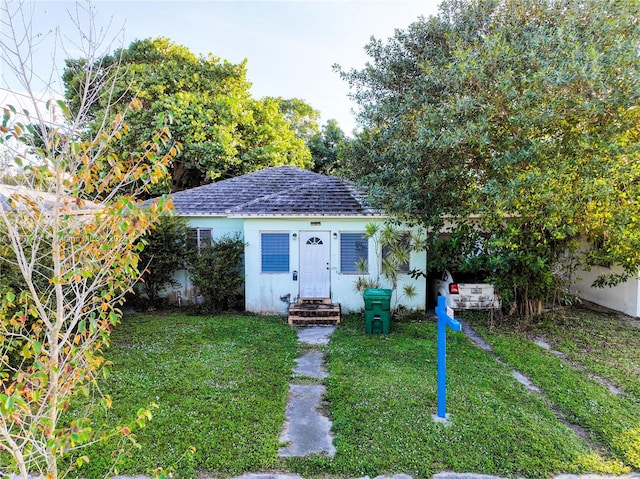 view of outdoor structure featuring a yard