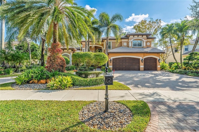 view of mediterranean / spanish-style home