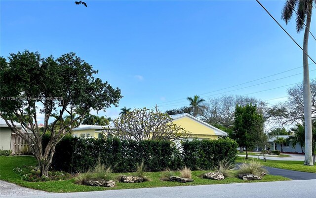 ranch-style house featuring a garage