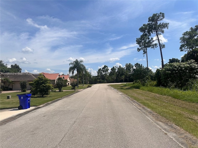 Listing photo 3 for 4917 Sugar Bay St, Sebring FL 33872