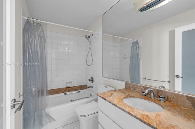 full bathroom featuring shower / tub combo with curtain, vanity, and toilet